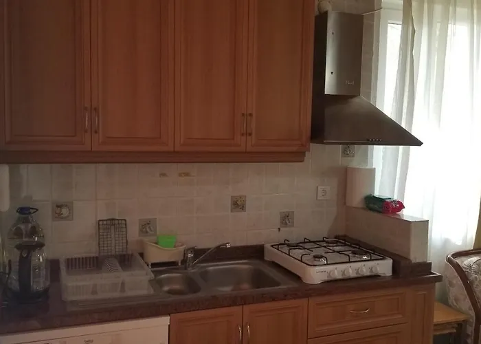 Apartman Huge Evleri 3 *