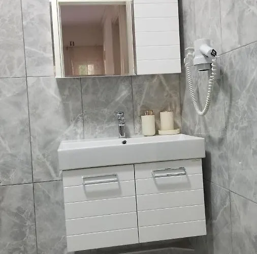 Huge Evleri 3 Apartman Marmaris